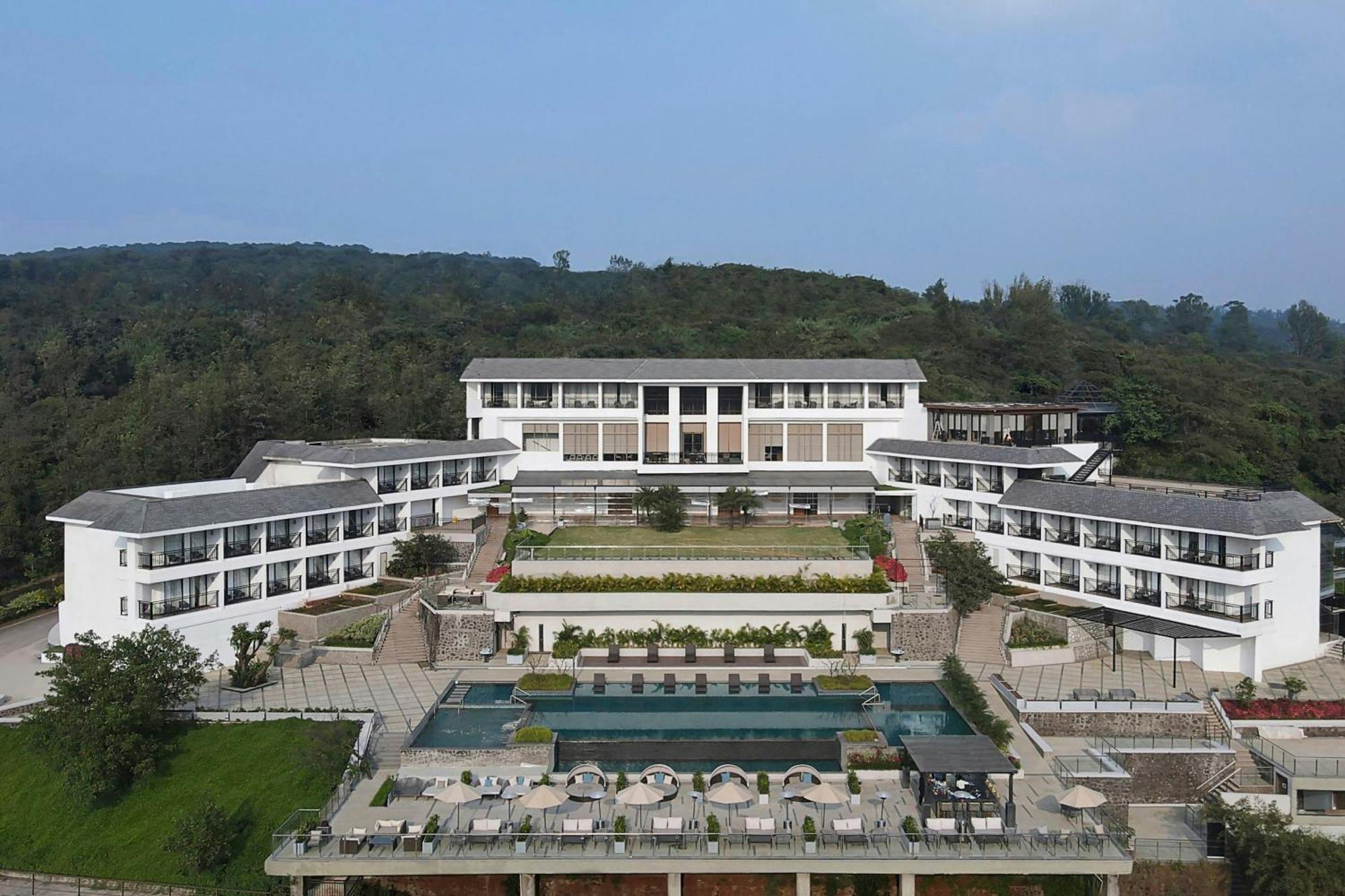 Hotel Courtyard By Marriott Mahābaleshwar Esterno foto